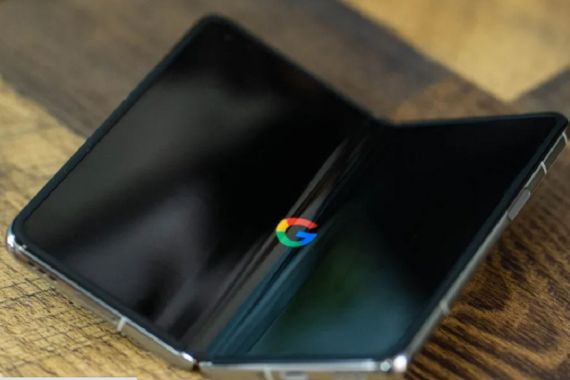 Google Siapkan Ponsel Lipat untuk Saingin Samsung Galaxy Fold3, Harganya Lebih Murah? - JPNN.COM