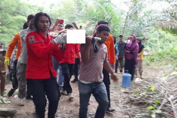 Jasad Pelajar SD yang Diserang Buaya Ditemukan, Keluarga Histeris - JPNN.COM