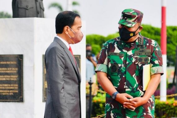 Jenderal TNI AD Ini Berbicara dengan Jokowi, Serius Banget - JPNN.COM