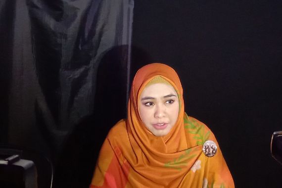 Ria Ricis Dikabarkan Sedang Hamil, Sang Kakak Bilang Begini - JPNN.COM