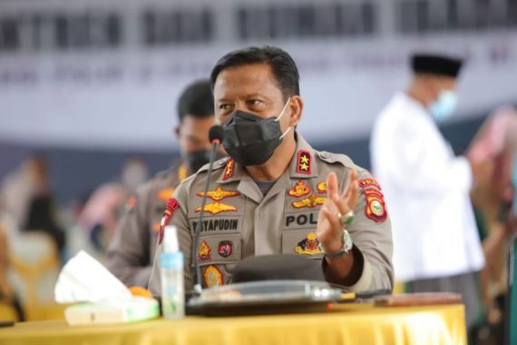 Dipecat karena Berselingkuh dengan Perwira Polri, Mantan Polwan Gugat Kapolda - JPNN.COM