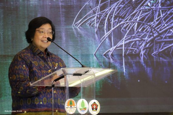 Menteri Siti Nurbaya Sebut Gotong Royong Perlu Diperkuat Demi Mangrove Indonesia - JPNN.COM