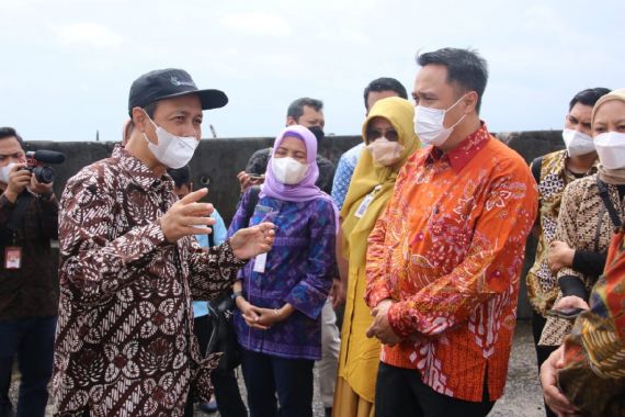 Kemendagri Akan Sampaikan Masalah Pembangunan Pelabuhan Tanjung Adikarto dalam Rakortekrenbang - JPNN.COM