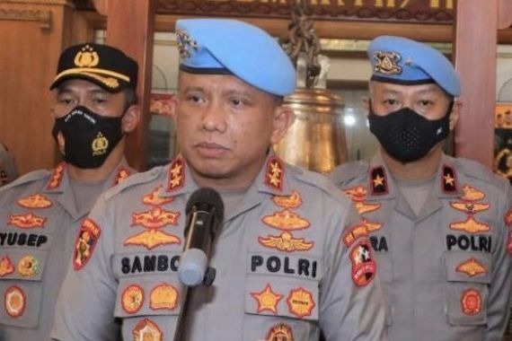 Sidak di Polrestabes Surabaya, Irjen Ferdy Sambo: Bukan Mencari Kesalahan  - JPNN.COM