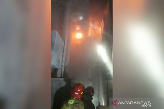 Dugaan Penyebab Kebakaran di AEON Mall Bogor - JPNN.COM