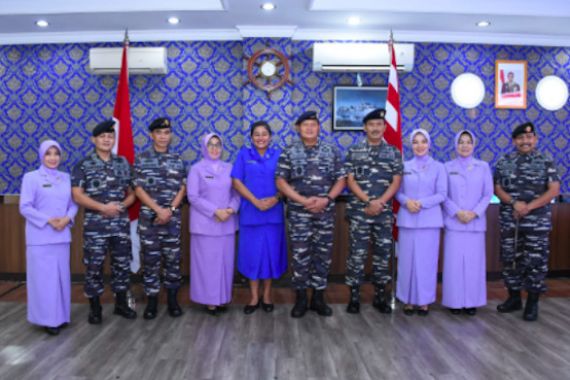 Laksamaan Yudo Terima Pelaporan Korps Kenaikan Pangkat 4 Pati TNI AL - JPNN.COM