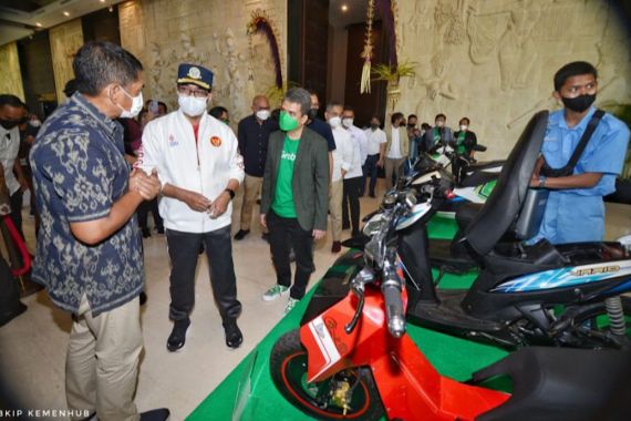 Menhub Puji Upaya Kolaboratif Mewujudkan Ekosistem Kendaraan Listrik di Bali - JPNN.COM