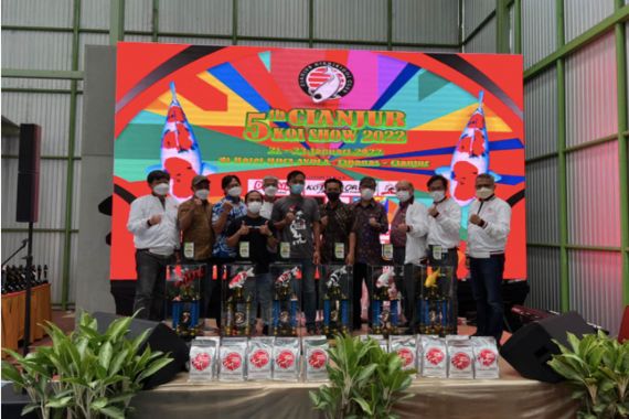 Cianjur Koi Show Berskala Nasional, Ribuan Ekor Ikan Dipamerkan - JPNN.COM