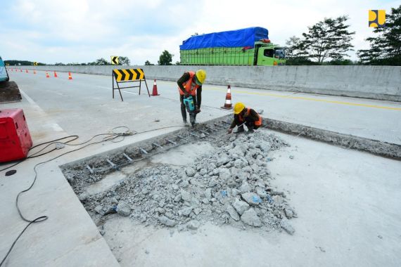 3 Instruksi Menteri Basuki untuk BPJT Saat Meninjau Tol Trans Sumatera, Ada Soal Target - JPNN.COM