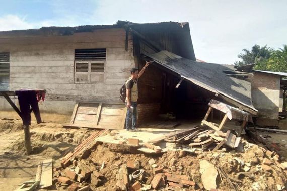 Puluhan Rumah Rusak Akibat Banjir di Aceh Timur  - JPNN.COM