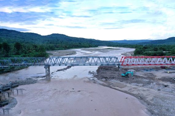 Pembangunan Pascabencana di NTT, PUPR Tingkatkan Konektivitas Antarawilayah - JPNN.COM