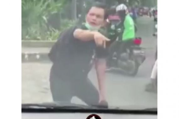 Video Viral Aksi Pelaku Kejahatan Modus Tabrak Lari, Anda Kenal? - JPNN.COM