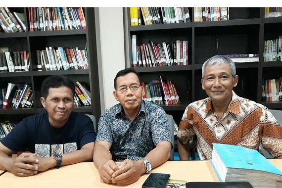 Kisah Trio Alumnus UI Tentang Menumpas Bandar, Menyongsong Fajar - JPNN.COM