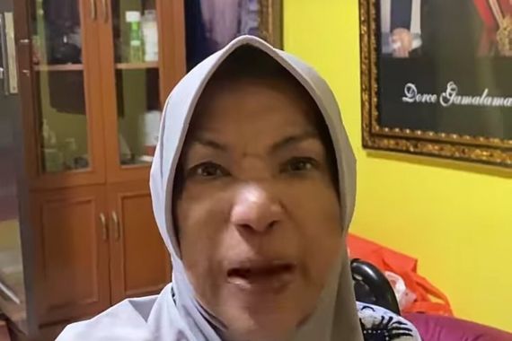 Dorce Gamalama Buka Suara Setelah Keinginannya Dimakamkan Sebagai Perempuan Menuai Kritik - JPNN.COM