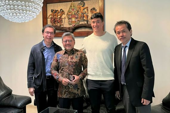 Langkah Gila Cyrus Margono Tercium Media Internasional, Singgung Soal Timnas Indonesia - JPNN.COM
