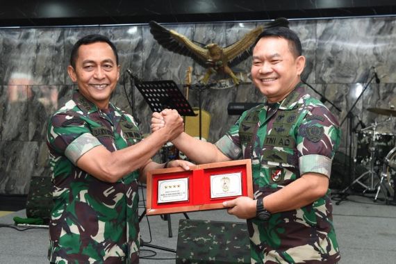 KSAD Jenderal TNI Dudung Abdurachman Pimpin Sertijab Wakasad - JPNN.COM
