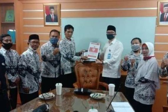 Ada Informasi Penetapan SK PPPK Guru Tahap 1 Dimulai Juni, Honorer: Kami Makin Resah - JPNN.COM