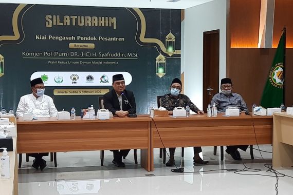 Songsong Bonus Demografi 2030, DMI dan Ponpes Siapkan Santri Jadi Cendekiawan Muslim - JPNN.COM