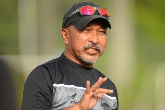 PSS vs Borneo FC: Ini Hal yang Diantisipasi Fakhri Husaini - JPNN.COM