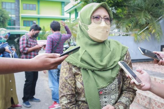 Rektor IAIN Ponorogo: Pak Jokowi Betul-betul Memperhatikan Ekonomi Masyarakat Kecil - JPNN.COM