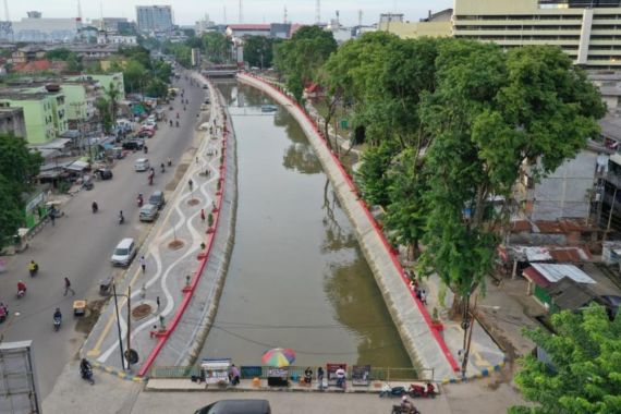 Kembalikan Fungsi Sungai, PUPR Revitalisasi Sungai Sekanak Lambidaro - JPNN.COM