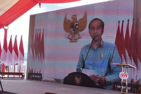 Jokowi Menawarkan 3 Opsi Soal Regulasi Publisher Rights, Silakan Dipilih - JPNN.COM