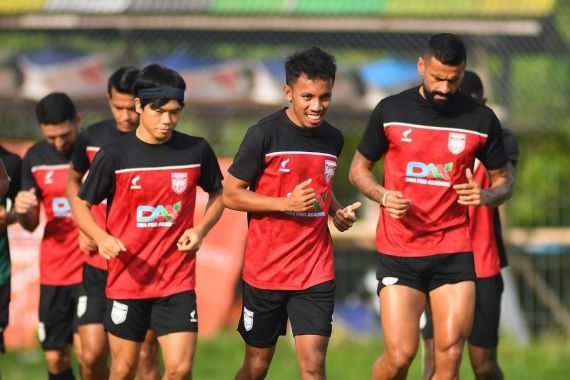 PSM vs Borneo FC: Fakhri Husaini Sorot 2 Hal Ini, Pesut Etam Wajib Berbenah - JPNN.COM