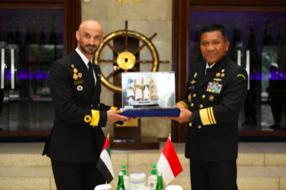 Angkatan Laut UEA Minta Dikirim Tenaga Pendidik, TNI AL Merespons - JPNN.COM