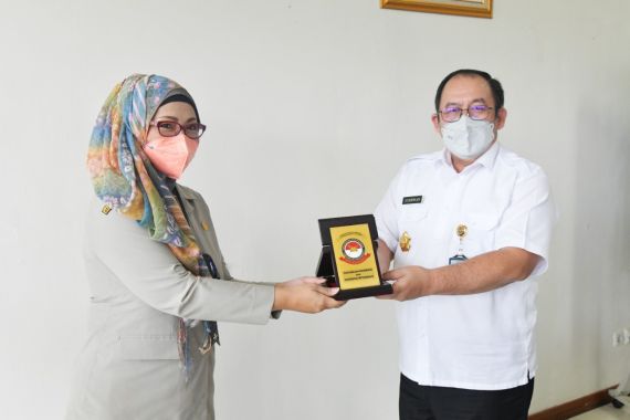 Pendidikan Vokasi Sebagai Sarana Mencetak Petani Milenial Tangguh - JPNN.COM