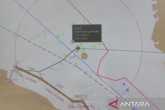 Bakamla dan TNI AL Bertindak Tegas, Usir Kapal Tanker di Jalur Internasional Selat Malaka - JPNN.COM