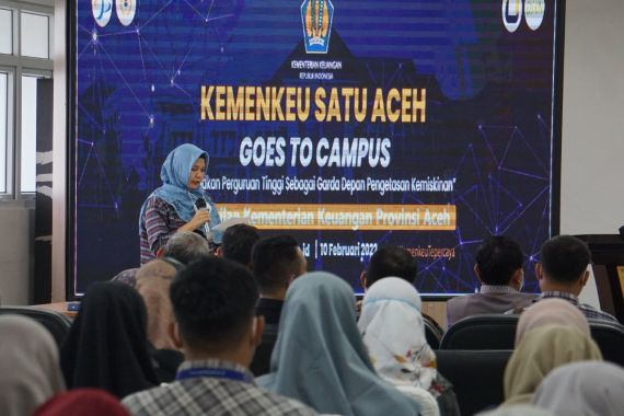 Bea Cukai Kenalkan Fungsi Keuangan Negara kepada Mahasiswa - JPNN.COM