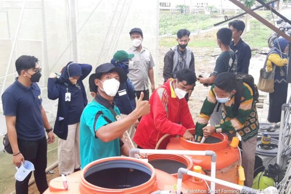 Lewat Pelatihan Smart Farming, SMKPP Siap Hadapi Tantangan - JPNN.COM