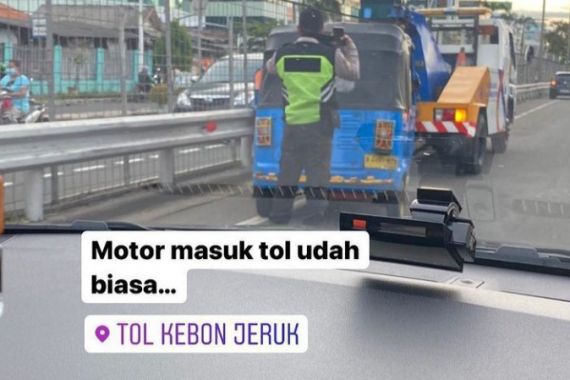 Tak Tahu Jalan, Sopir Bajaj Melakukan Aksi Nekat - JPNN.COM