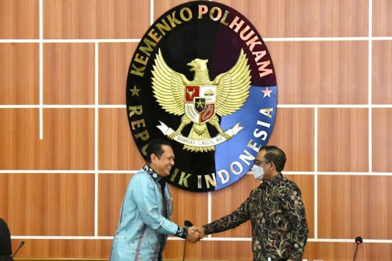 Pimpinan MPR dan Menko Polhukam Bahas Kondisi Papua, Tercipta Kesepakatan Ini - JPNN.COM