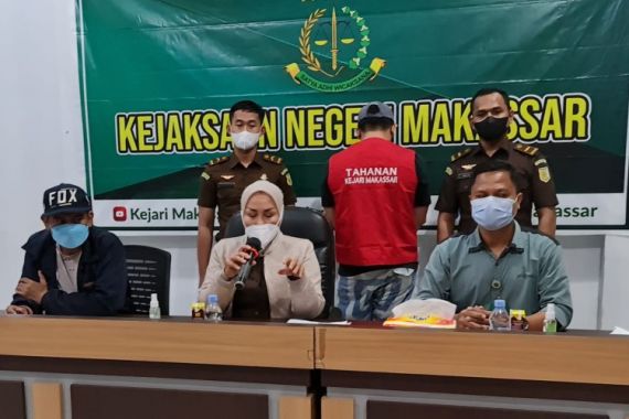 Hampir Setahun Buron, Isman Lewa Ditangkap Tim Kejaksaan, Ini Kasusnya - JPNN.COM