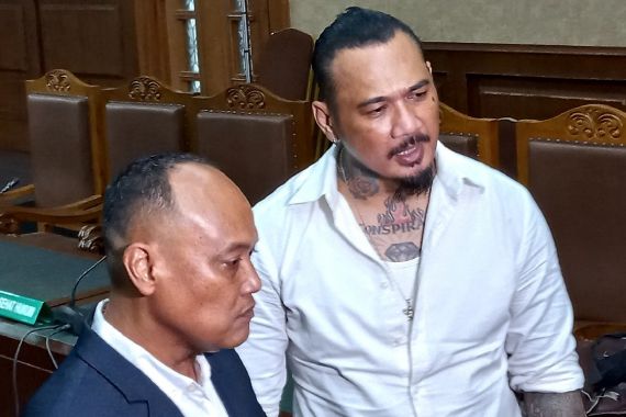 Jerinx SID Jalani Sidang Putusan Hari Ini, Kuasa Hukum Yakin Kliennya Divonis Bebas - JPNN.COM