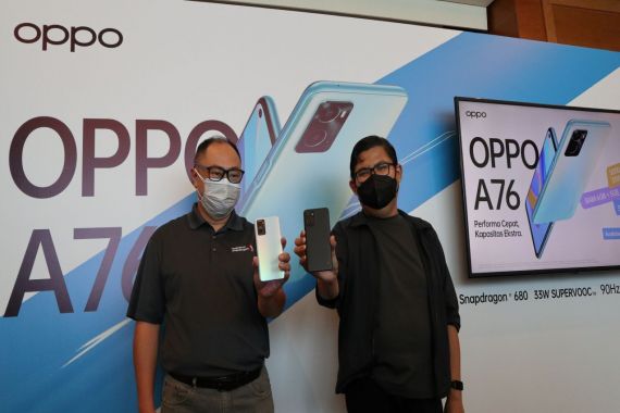 Oppo A76 Resmi Dirilis di Indonesia, Ini Spesifikasi dan Harganya - JPNN.COM