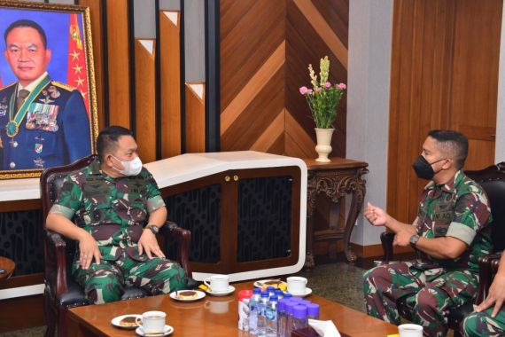 Aksi Heroik Prajurit TNI Ini Berbuah Penghargaan dari Jenderal Dudung, Begini Ceritanya - JPNN.COM