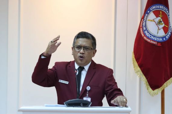 Prof Ganefri: Disertasi Hasto Sumber Literasi, Perlu Dibaca Lintas Generasi  - JPNN.COM