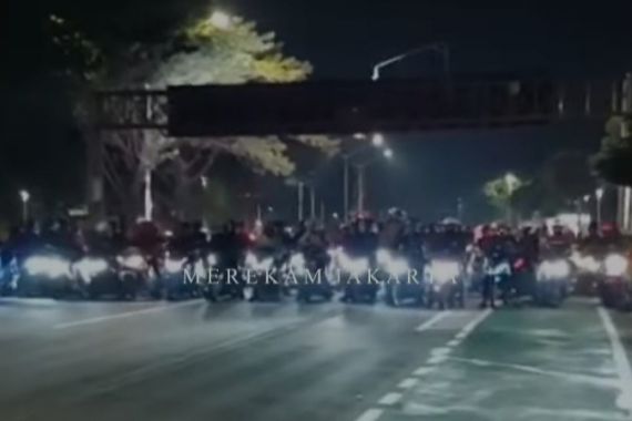 Viral Aksi Tutup Jalan Sudirman untuk Balap Liar, Polda Metro Fokus Lakukan Ini - JPNN.COM