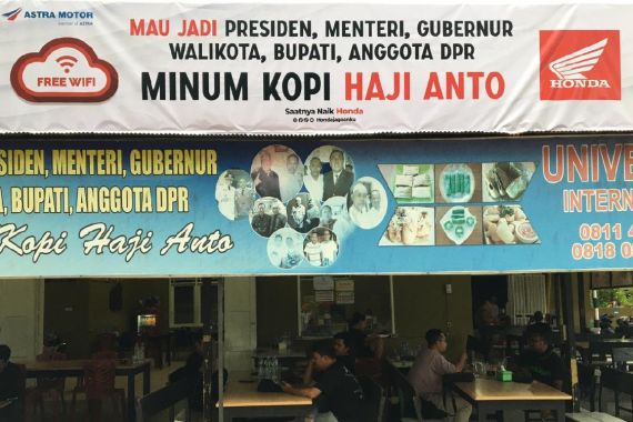 Warkop Haji Anto Kendari, Kisah Kesungguhan Berikhtiar dan Keunikan Berpromosi - JPNN.COM