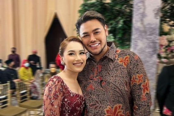 Ivan Gunawan dan Ayu Ting Ting Menikah Tahun Depan? - JPNN.COM