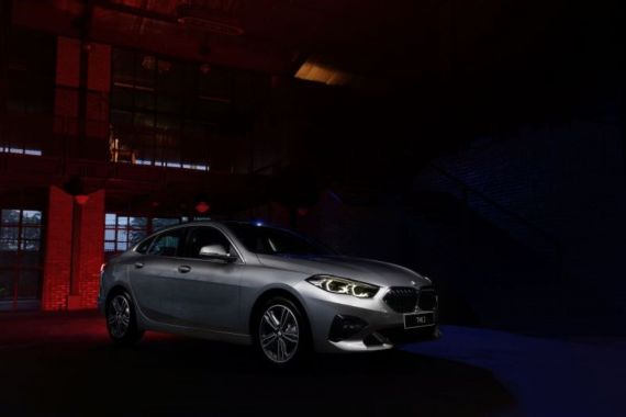 BMW Seri 2 Gran Coupe, Sedan Rakitan Indonesia Hadir Lebih Sporty, Sebegini Harganya - JPNN.COM