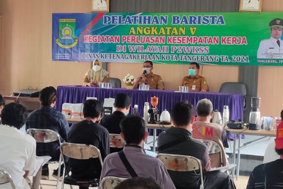 Disnaker Kota Tangerang Buka Pelatihan Kewirausahaan Gratis untuk Ribuan Warga - JPNN.COM