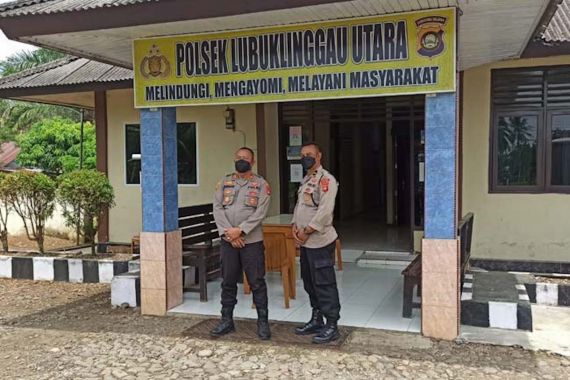 Buntut Tahanan Tewas, Kapolsek dan Seluruh Personel Dimutasi, Langsung Lengang, Lihat - JPNN.COM