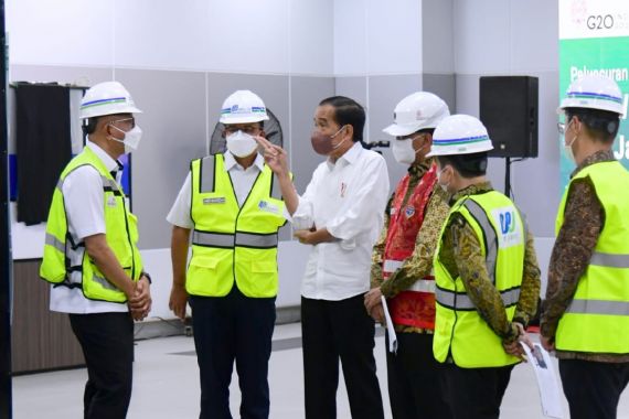 Jokowi Luncurkan Proyek Penting DKI Jakarta, Anies Jadi Pendamping - JPNN.COM