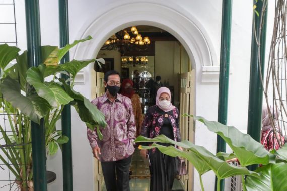 Menaker Ida Kunjungi Sultan Hamengkubuwono X, Bahas G20 di DIY - JPNN.COM