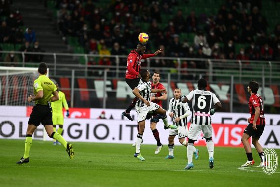 Kemenangan AC Milan Dirampas Wasit, Paolo Maldini Beri Pesan Menohok - JPNN.COM