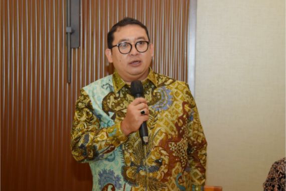 Fadli Zon Menilai Perubahan Aturan Ini Bingungkan Peserta BPJS Kesehatan - JPNN.COM