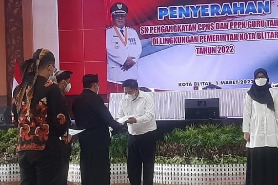SK PPPK & CPNS Akhirnya Resmi di Tangan, Berapa Besaran Gajinya? - JPNN.COM